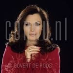 17-10-2000 Liz Snoyink at studio in Amsterdam.

[keywords]Posed, Headshot, Eyecontact[/keywords]